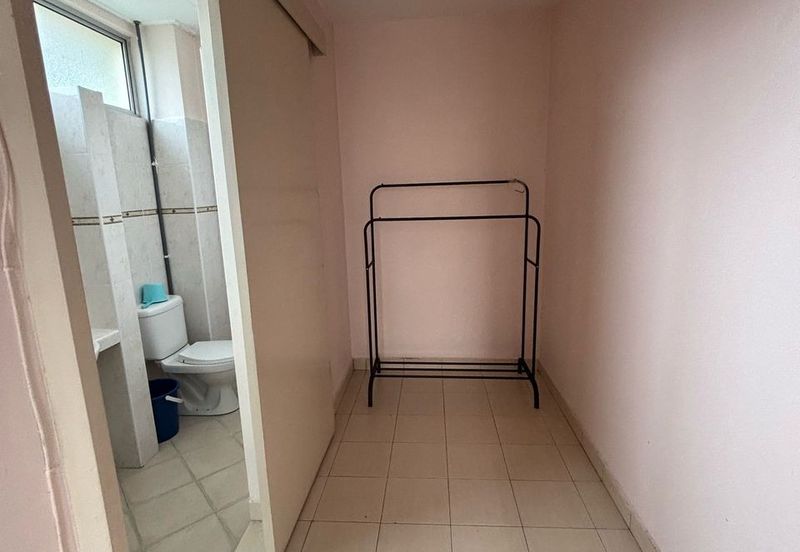 Kulai / Bandar Putra / IOI Palm Villa / Gate B / Jalan Ceria / Big Double Storey Corner Terrance