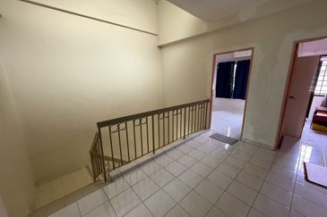 Kulai / Taman Putri Kulai /Jalan Sri Putri 7 / Double Storey House UnBlock View 古来公主城第七期双层排楼