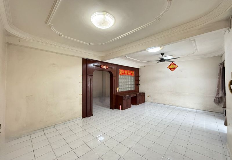 Kulai / Taman Putri Kulai /Jalan Sri Putri 7 / Double Storey House UnBlock View 古来公主城第七期双层排楼