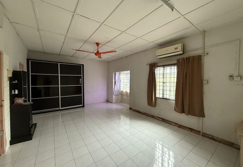 Kulai / Taman Putri Kulai /Jalan Sri Putri 7 / Double Storey House UnBlock View 古来公主城第七期双层排楼