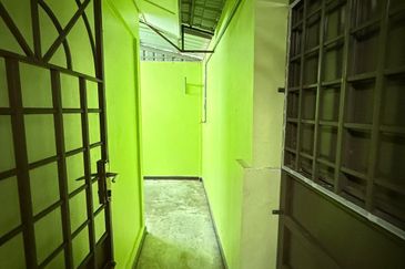 Kulai / Taman Putri Kulai /Jalan Sri Putri 7 / Double Storey House UnBlock View 古来公主城第七期双层排楼