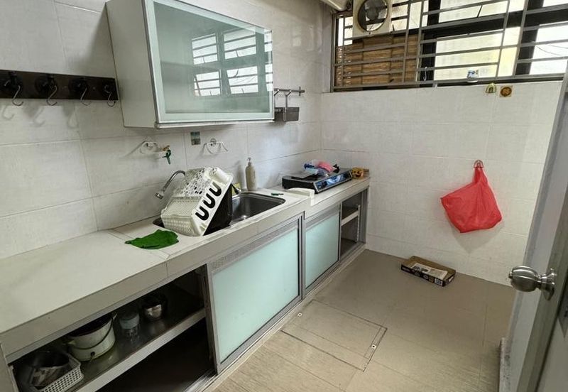 Kulai Taman Putri Kulai / Jalan Sri Putri 7 / Double Storey Terrace House Fully Extended / Unblock Unit  