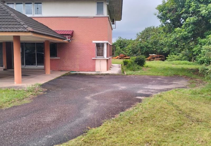 Ulu Tiram / Bukit Tiram / Rare Opportunity  Freehold Agriculture Land with Bungalow / 永久地契农业地 + 独立式屋出售 🔥