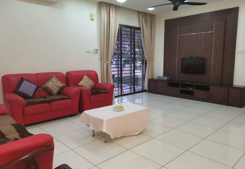Kulai / Taman Putri Kulai / Hartamas Jalan Sri putri 5 / Double Storey Semi-D Corner /古来公主城金碧园 角头间半独立出售