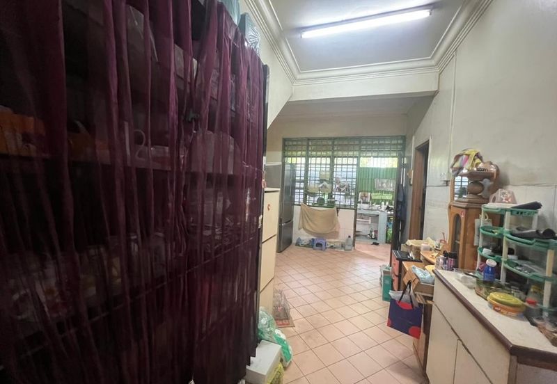 Kulai Saleng / Taman Mesra / Jalan Cermai / Extra Long Double Storey House 