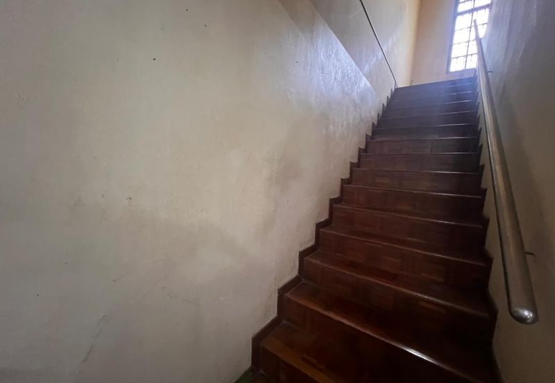 Kulai Saleng / Taman Mesra / Jalan Cermai / Extra Long Double Storey House 