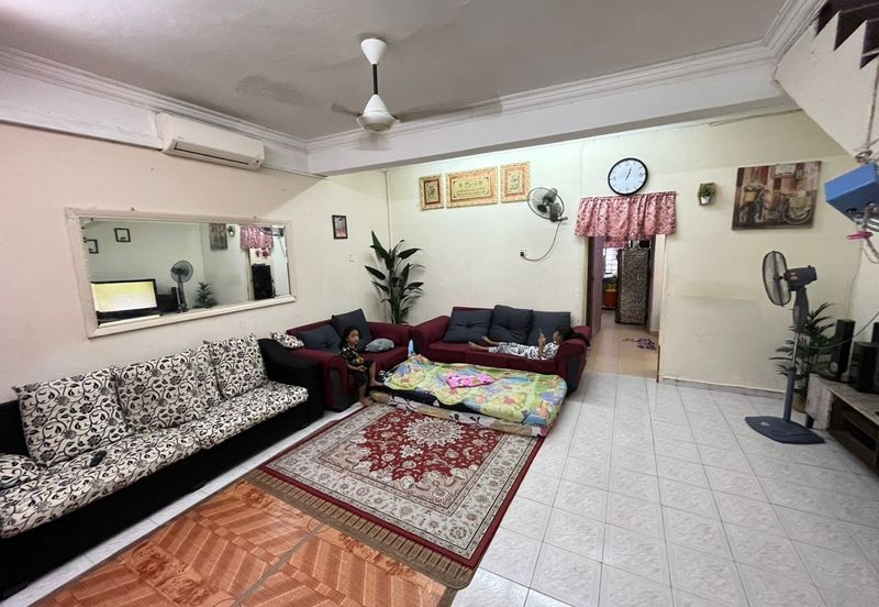 Kulai Saleng / Taman Muhibah /JB Jalan Muhibah / Double Storey Terrace House