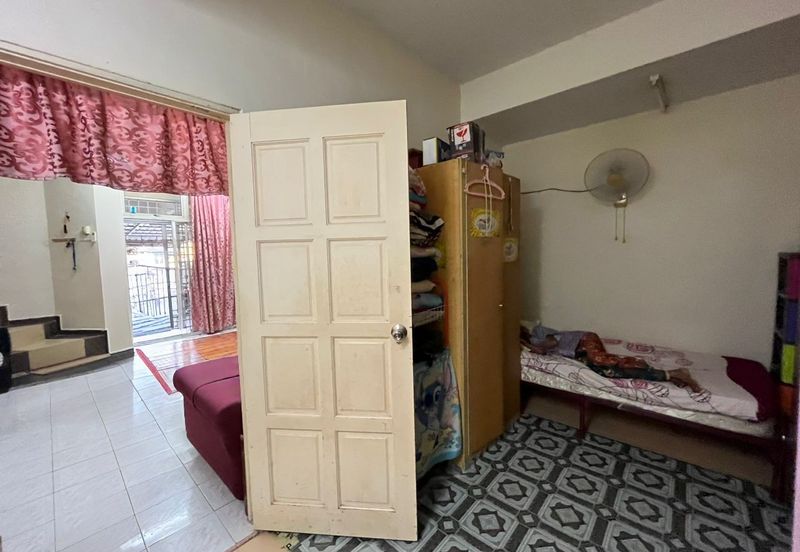 Kulai Saleng / Taman Muhibah /JB Jalan Muhibah / Double Storey Terrace House