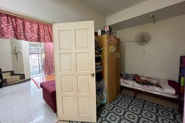 Kulai Saleng / Taman Muhibah /JB Jalan Muhibah / Double Storey Terrace House