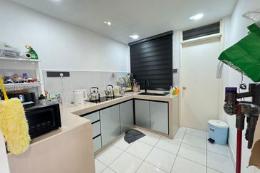 Kulai Bandar Putra / Jalan Merpati / MI Apartment 