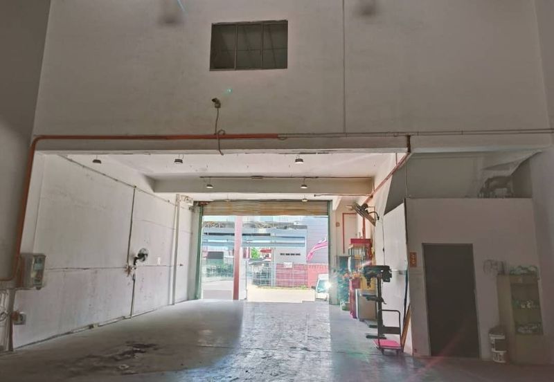 Permas Jaya / Jalan Permas 9 / 1.5 Storey Factory 