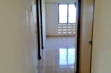 Kulai Bandar Indahpura / Jalan Persiaran Indahpura 6 /Temenggong Flat Corner lot