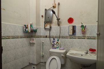 Bukit Indah / Taman Bukit Indah 1 / Single Storey House 