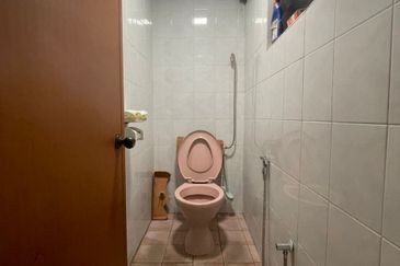 Johor Bahru/ Taman Abad / Jalan Harimau Bintang / Single Storey Terrace House (走路可以到KSL Mall)