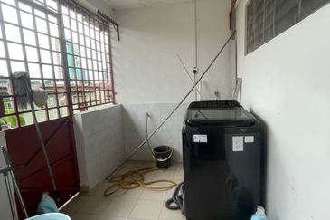 Johor Bahru/ Taman Abad / Jalan Harimau Bintang / Single Storey Terrace House (走路可以到KSL Mall)