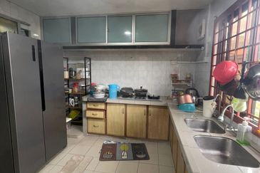 Johor Bahru/ Taman Abad / Jalan Harimau Bintang / Single Storey Terrace House (走路可以到KSL Mall)