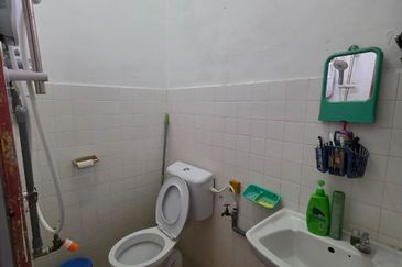 Skudai / Taman Universiti /  Jalan Penyiaran / Single Storey Corner lot/ Unblock Unit 