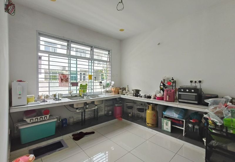 Kulai Bandar Indahpura / Jalan Iris Kensington / double storey corner lot unblock view 大款角头单位