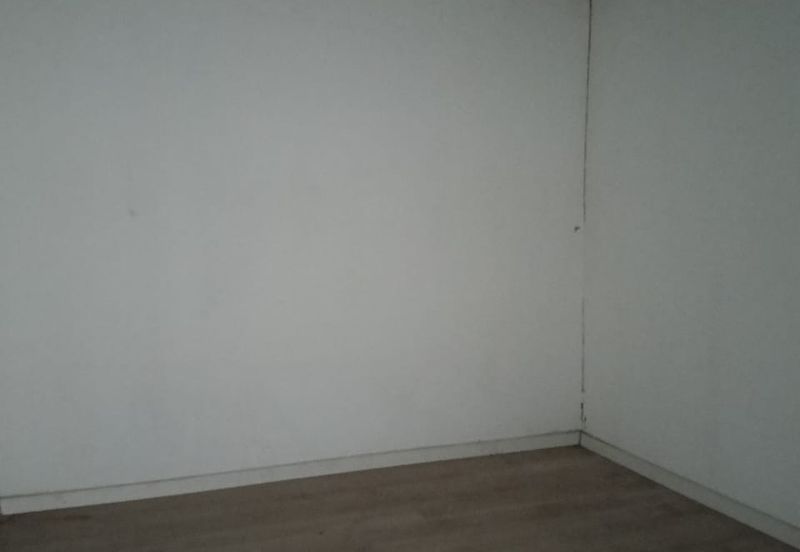 kulai Street Jalan Susur Kulai 3- storey shop lot   -facing main road