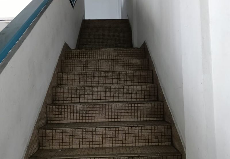 kulai Street Jalan Susur Kulai 3- storey shop lot   -facing main road