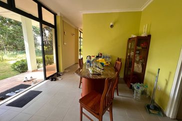 Kulai/ Senai /Jalan anak bukit/  Double Storey Bungalow House /Beside Le Grandeur Palm Resort Johor Behind Golf Court 