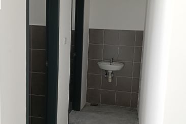 Kulai Bandar Indahpura/ Jalan Kiambang/Vervocity New Shop Endlot