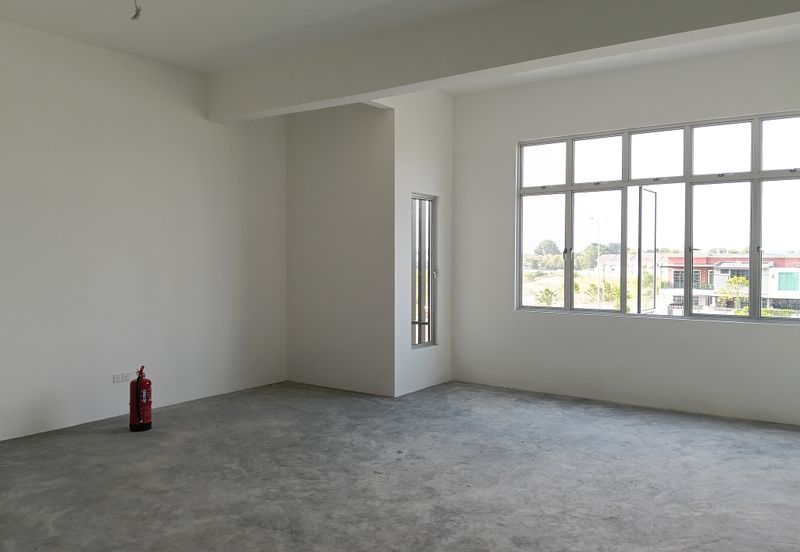 Kulai Bandar Indahpura/ Jalan Kiambang/Vervocity New Shop Endlot