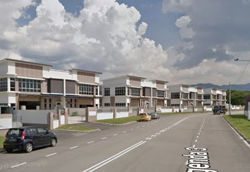 Kulai / Lagenda Putra Industrial Park / 1.5 storey cluster factory / Factory in Kulai Near to Kulai Toll Low density 