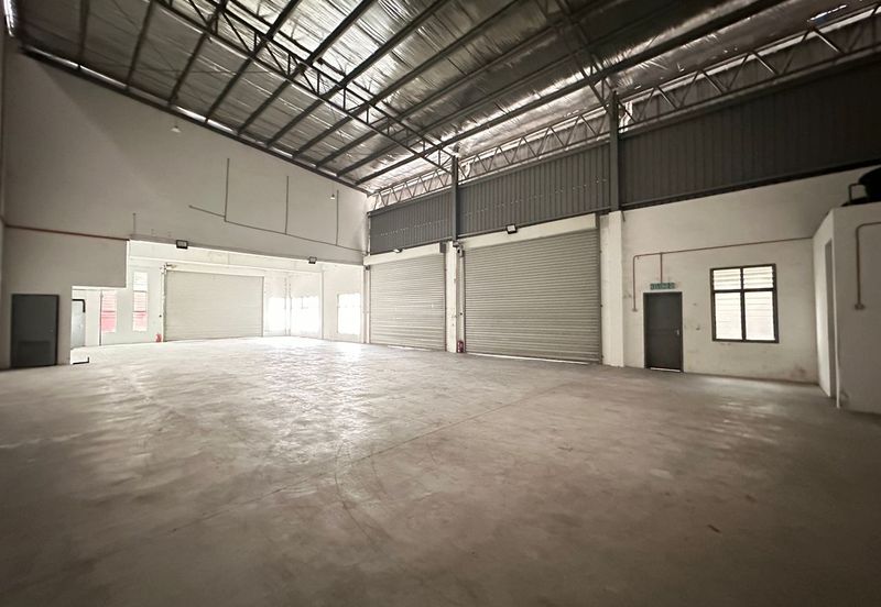 Kulai / Taman Perindustrian Lagenda / Jalan Lagenda / 1.5 Storey Cluster Factory