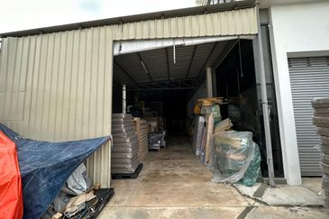 Senai Airport City / Eco Business Park 2 / Phase 1 / Light Industry / 1.5 Storey Cluster Factory End Lot Unit