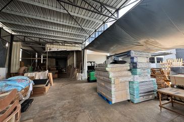 Senai Airport City / Eco Business Park 2 / Phase 1 / Light Industry / 1.5 Storey Cluster Factory End Lot Unit