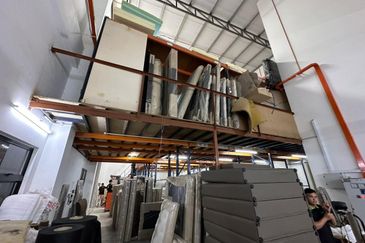 Senai Airport City / Eco Business Park 2 / Phase 1 / Light Industry / 1.5 Storey Cluster Factory End Lot Unit