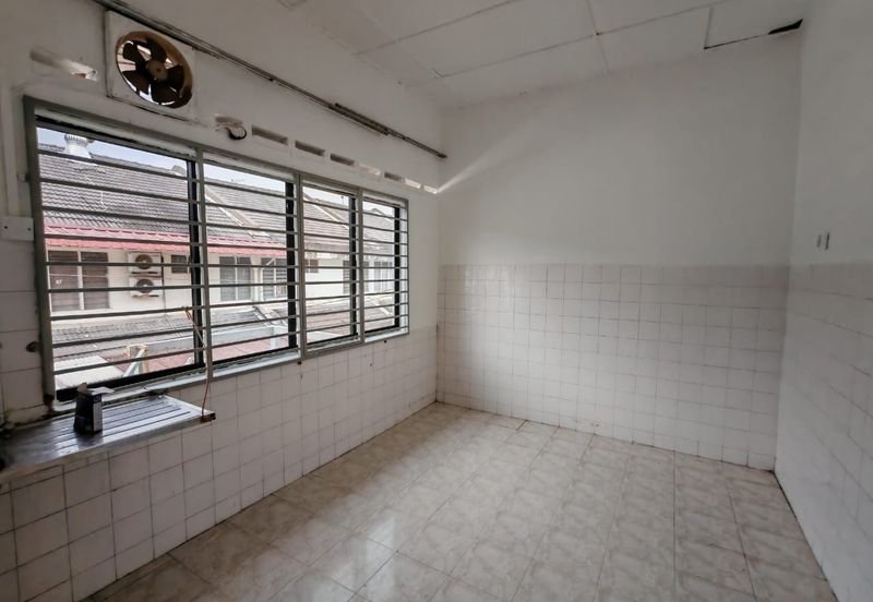 Kulai / Saleng / Jalan Jambu 1 / Double Storey Shoplot Unblock View 