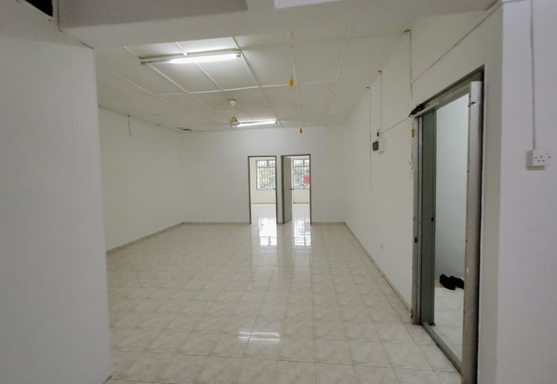 Kulai / Saleng / Jalan Jambu 1 / Double Storey Shoplot Unblock View 