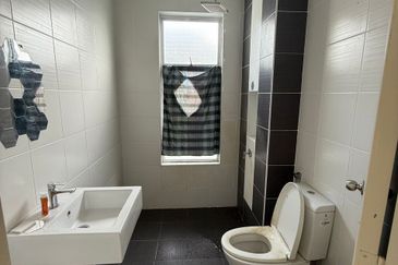 Masai / Bandar Seri Alam / Jalan Person is aran Sinaran Ilmu / Jalan Jed Sadu / Imperial Jade / Double Storey House/ Full loan unit