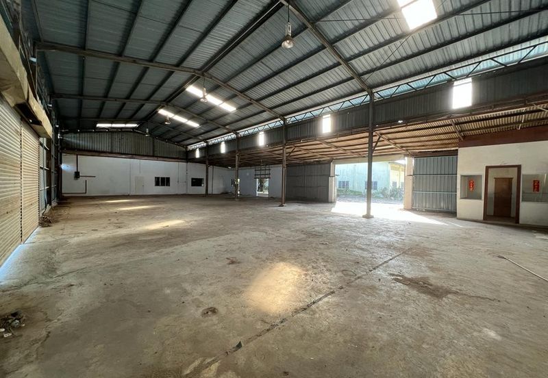 Kulai / Kelapa Sawit / enclosed detached  Factory / No CCC