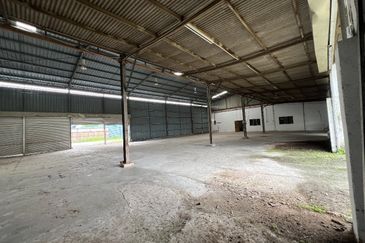 Kulai / Kelapa Sawit / enclosed detached  Factory / No CCC