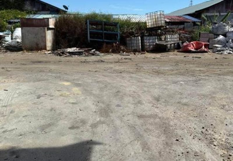 Kulai / Jalan Sengkang / 3 Blok of Warehouse / Factory / 