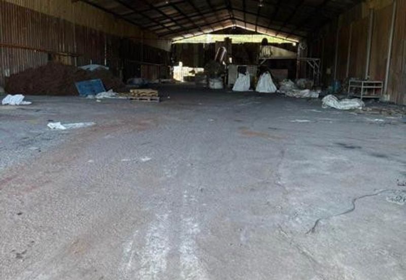 Kulai / Jalan Sengkang / 3 Blok of Warehouse / Factory / 