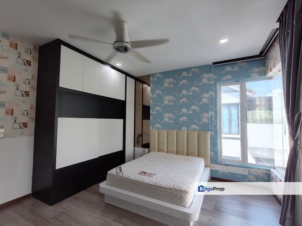  Kulai Bandar Putra / Jalan indah / Gate C Double Storey Semi D , Johor, Kulai