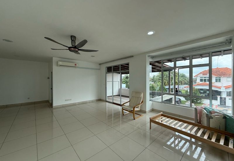 Kulai / Bandar Putra /  IOI Palm Villa Gate C / Double Storey Semi-D House 