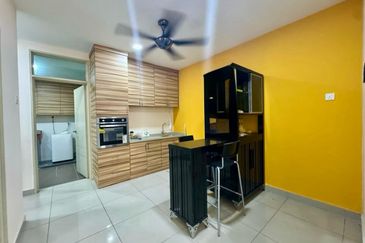 Kulai / Bandar Putra / IOI Gate B / Jalan Ceria / Double Storey Cluster House   