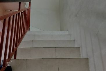 Skudai / Taman Impian Skudai / Jalan Impian /Double Storey House Original unit 