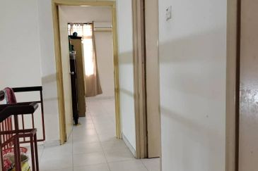 Skudai / Taman Impian Skudai / Jalan Impian /Double Storey House Original unit 