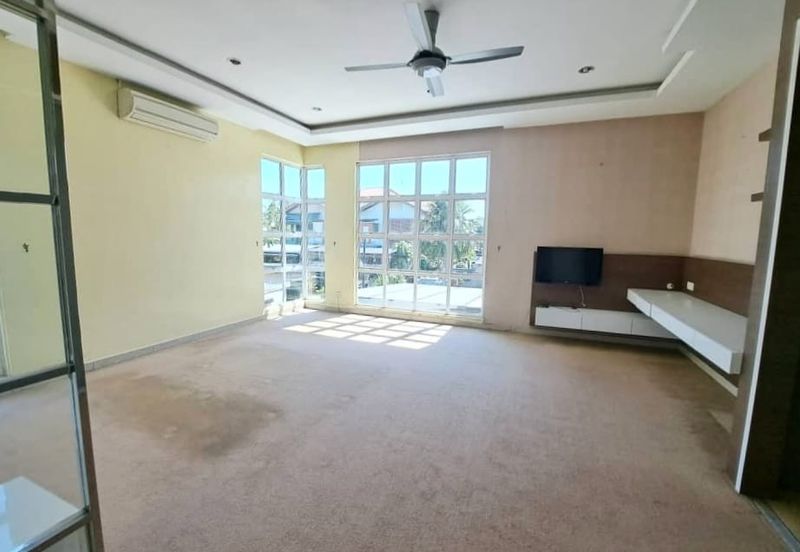 Skudai / Taman Sutera Utama / Jalan Sutera Chengal / Double Storey Semi Detached