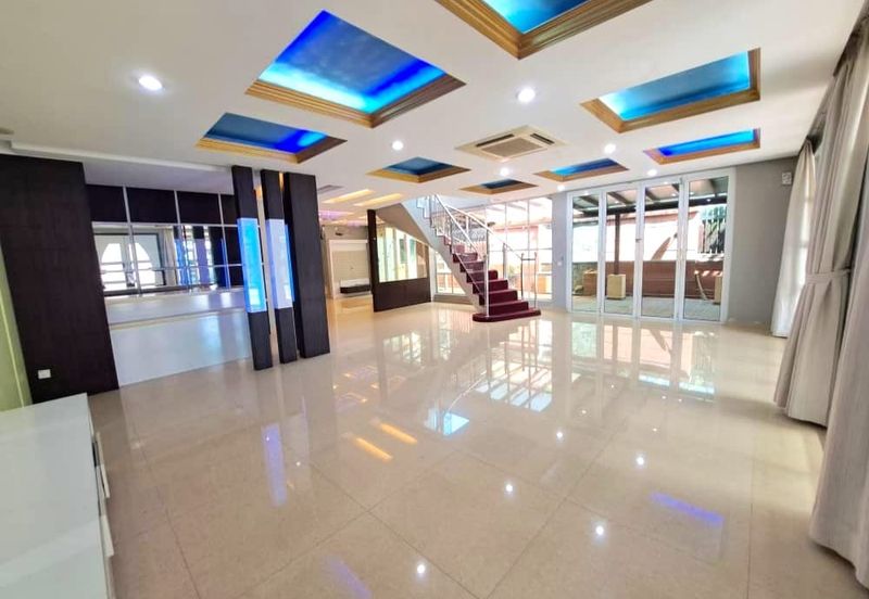 Skudai / Taman Sutera Utama / Jalan Sutera Chengal / Double Storey Semi Detached