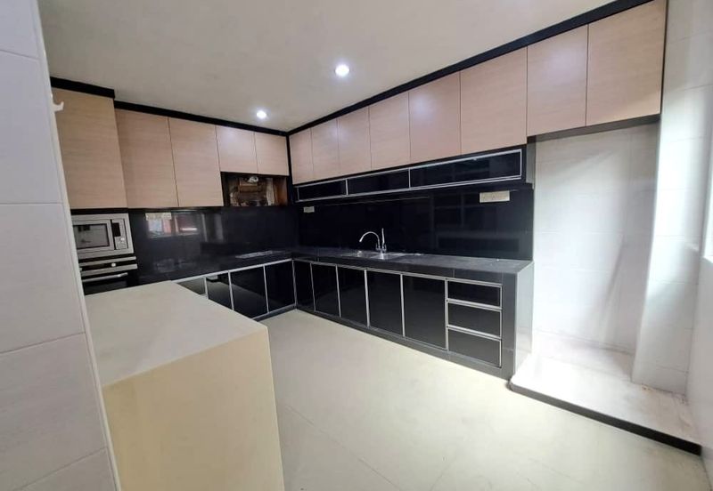 Skudai / Taman Sutera Utama / Jalan Sutera Chengal / Double Storey Semi Detached