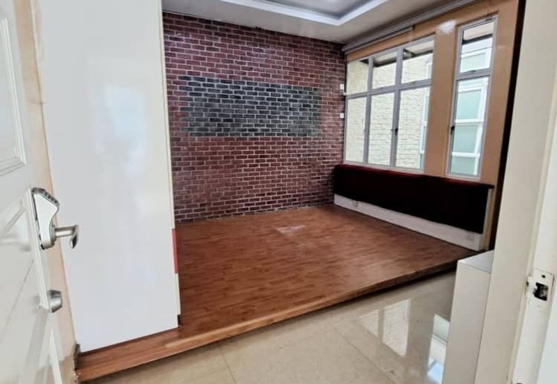 Skudai / Taman Sutera Utama / Jalan Sutera Chengal / Double Storey Semi Detached