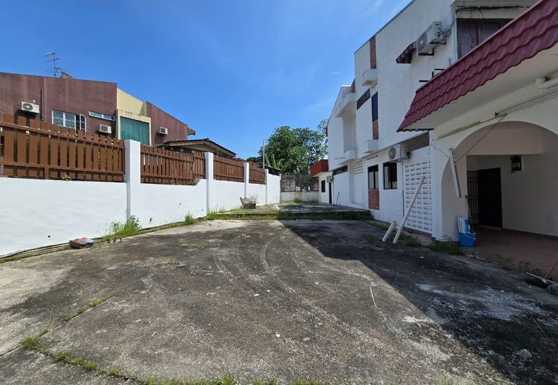 Skudai /  Tun Aminah /  Taman Tasek / Jalan Danau / Double Storey Semi D
