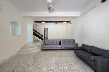 Skudai /  Tun Aminah /  Taman Tasek / Jalan Danau / Double Storey Semi D
